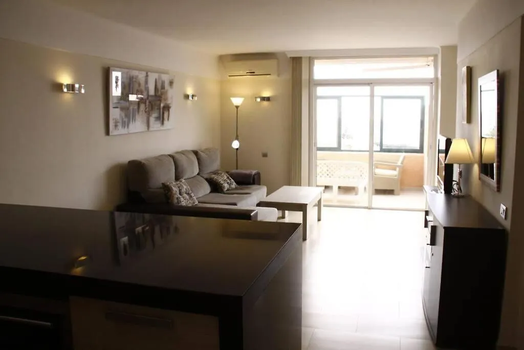 Bright Apt, Terrace,Heated Pool. San Miguel de Abona