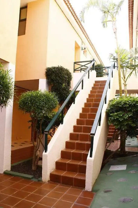 Bright Apt, Terrace,Heated Pool. San Miguel de Abona Spain