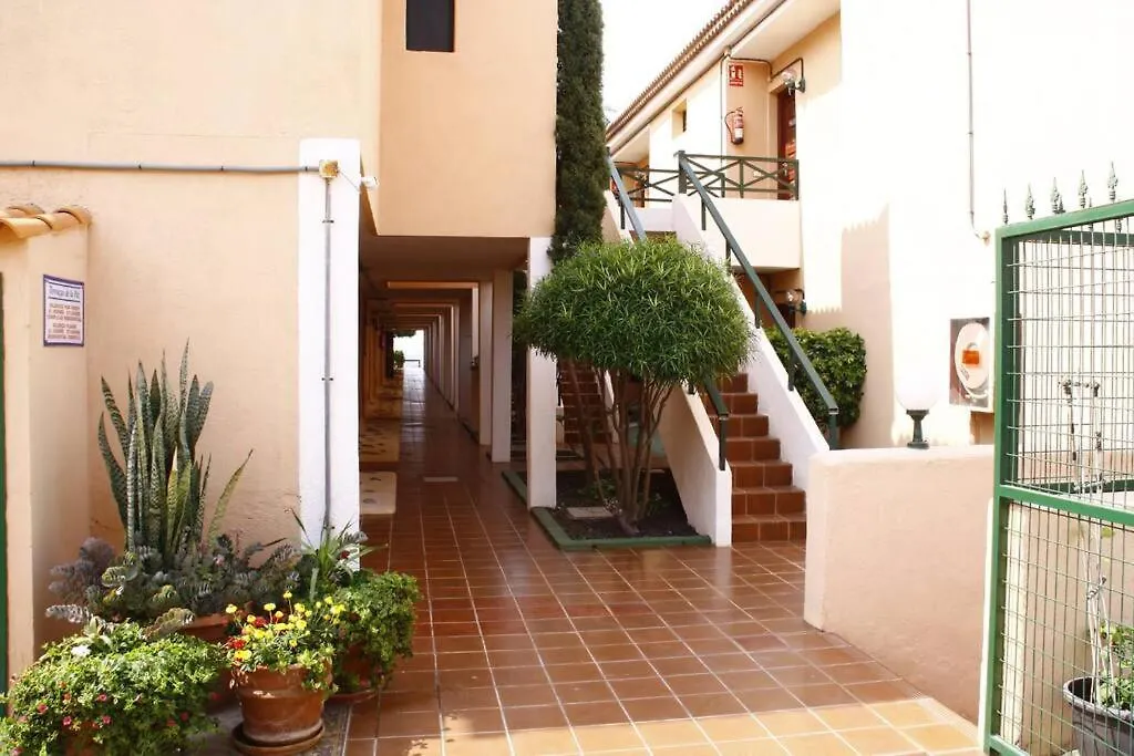 Apartment Bright Apt, Terrace,Heated Pool. San Miguel de Abona